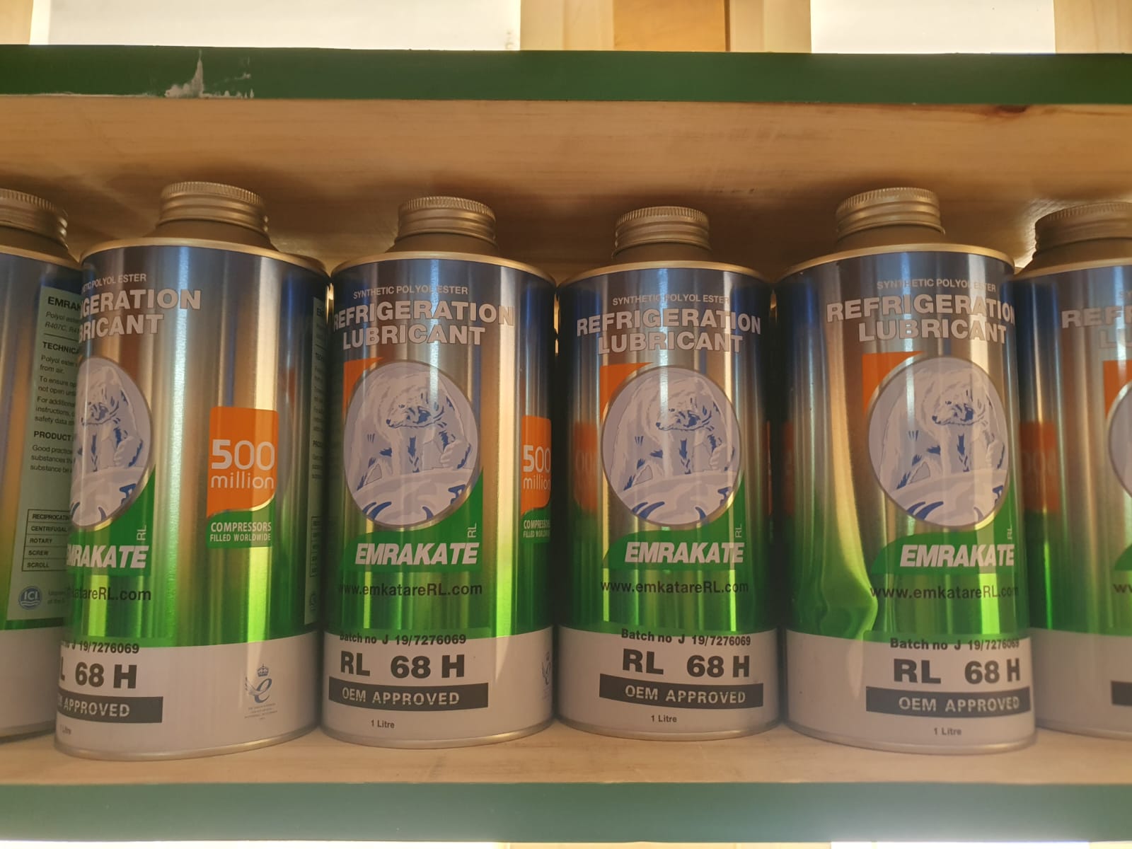 Emkarate RL 68H 1L synthetic refrigeration compressor oil used in HVAC systems, cold rooms, chillers, and industrial refrigeration applications in Kenya, Uganda, and Tanzania supplied by System Star Industrial.